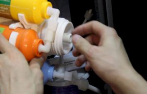 TOP 3 Máy lọc nước RO lọc được nước ô nhiễm dầu Styren? 4 TOP 3 Máy lọc nước RO lọc được nước ô nhiễm dầu Styren? 3